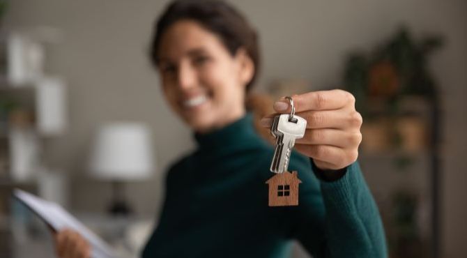 Stock-image-woman-with-house-key