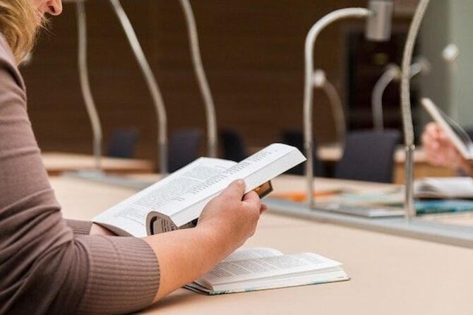 Student in library